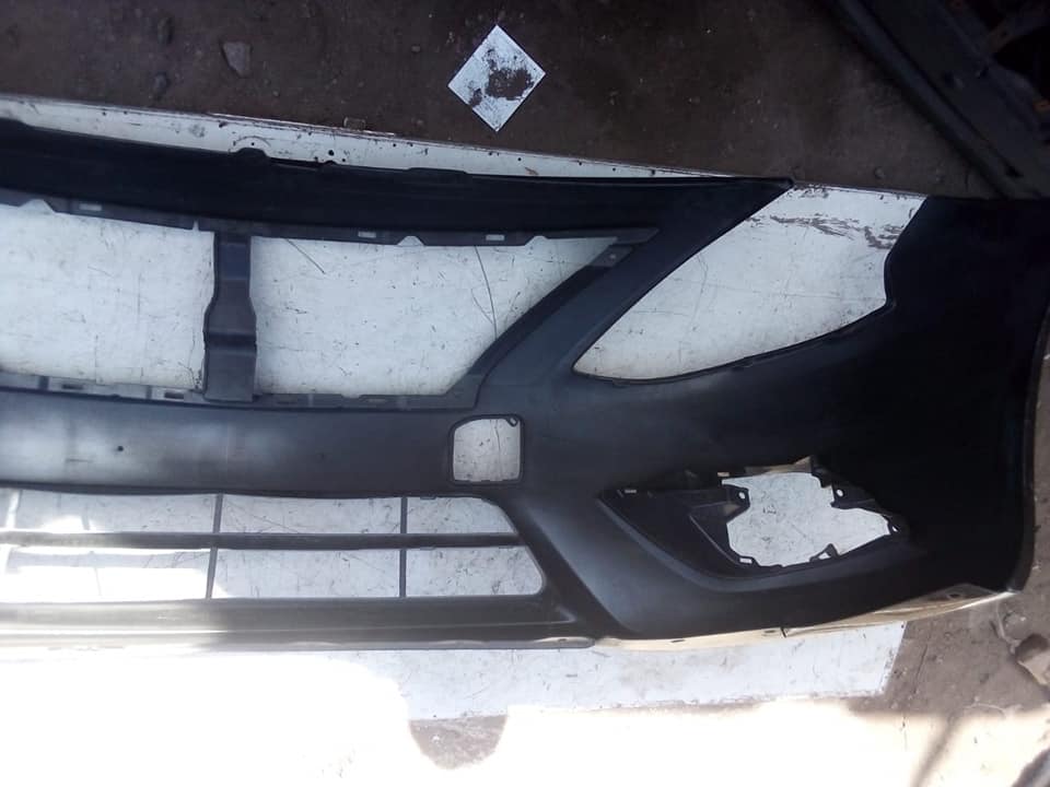 PARACHOQUES DELANTERO NISSAN VERSA 2015 AL 2019